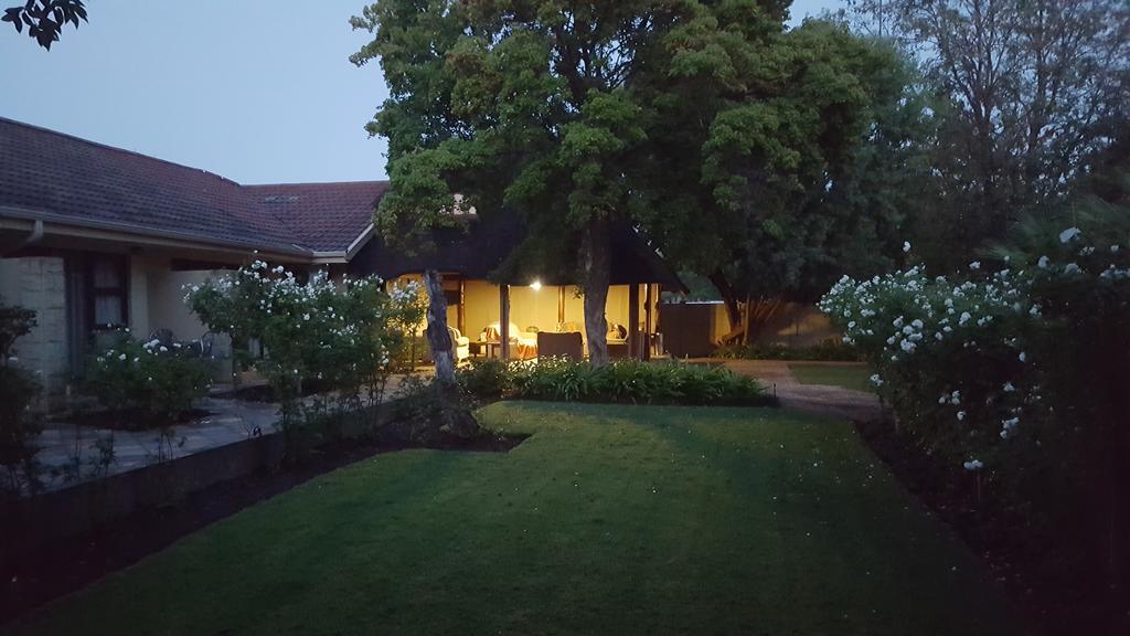 Acacia Lodge Bloemfontein Luaran gambar